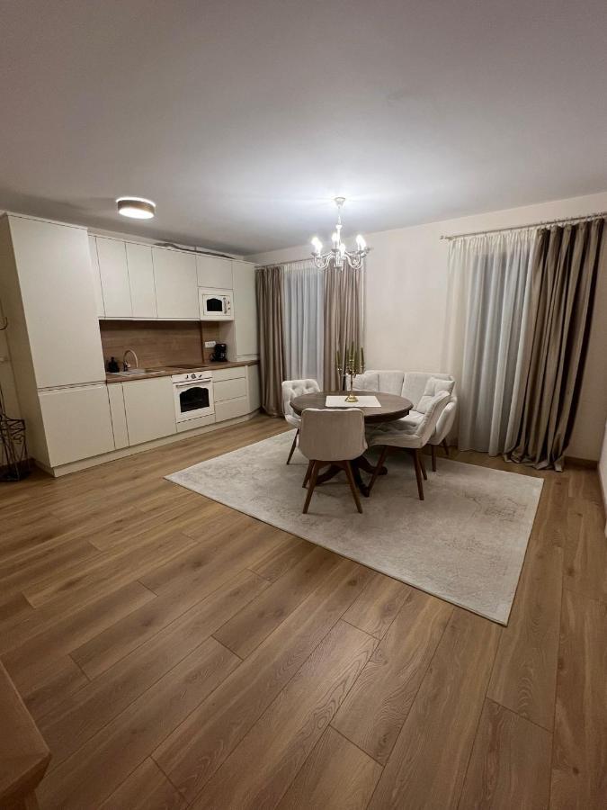 Hera Apartment