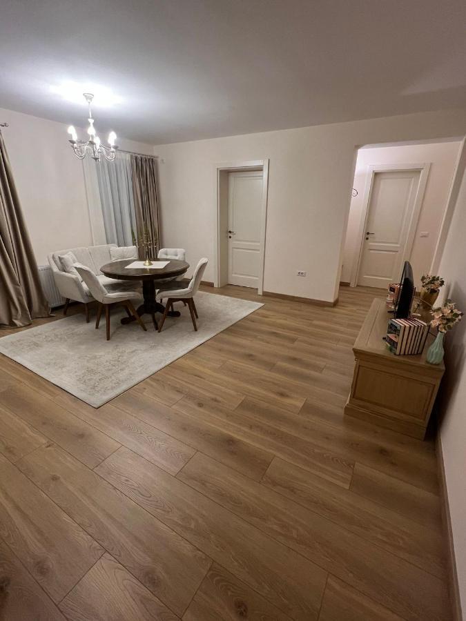 Hera Apartment